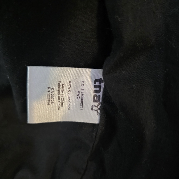 Aritzia TNA Black Hooded Utility Jacket - Picture 5 of 10
